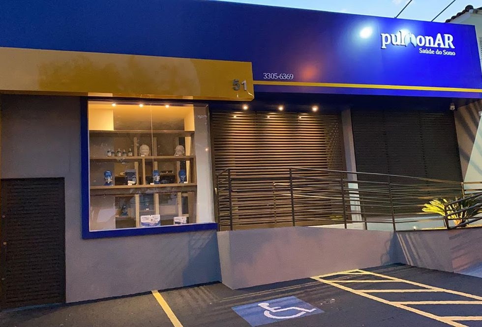 fachada e showroom da loja Pulmonar Saúde do Sono em Uberlândia