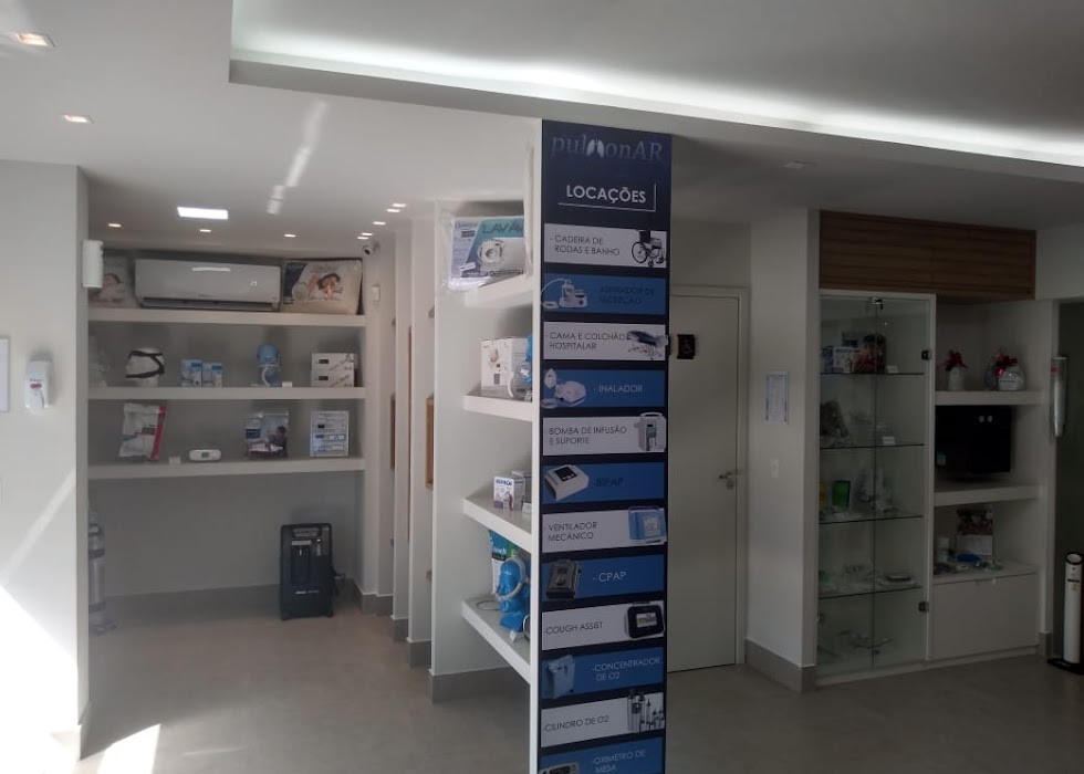 showroom da Pulmonar em Uberlândia com equipamentos e sala de teste de máscaras